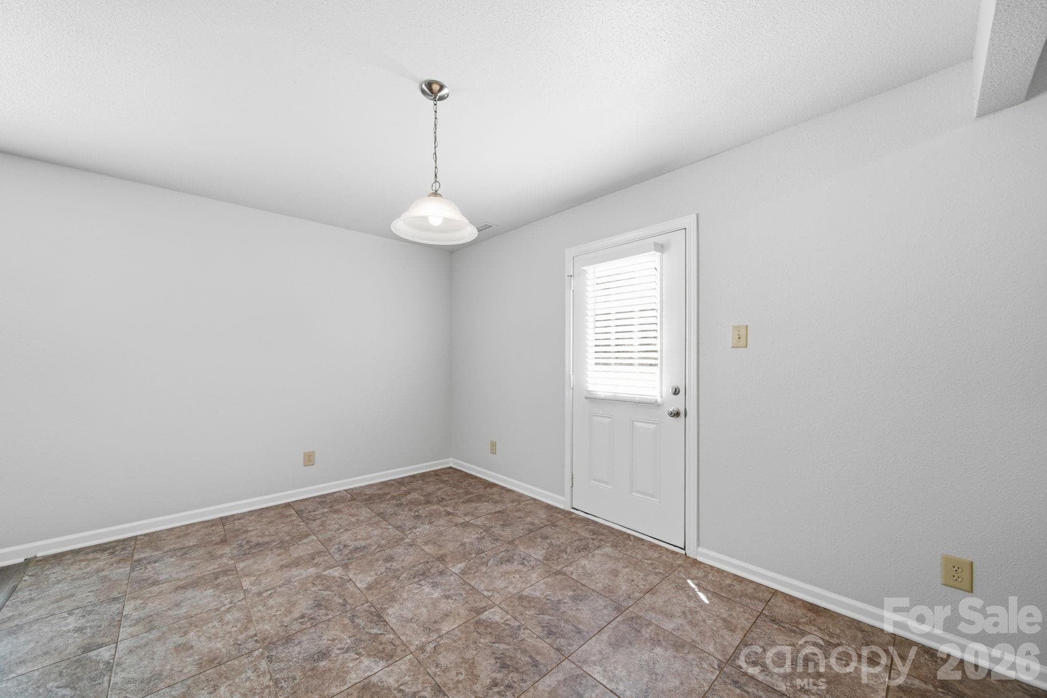 Single Family Residence at 1602 Matthew Allen Circle, Kannapolis, photo 11 of 32