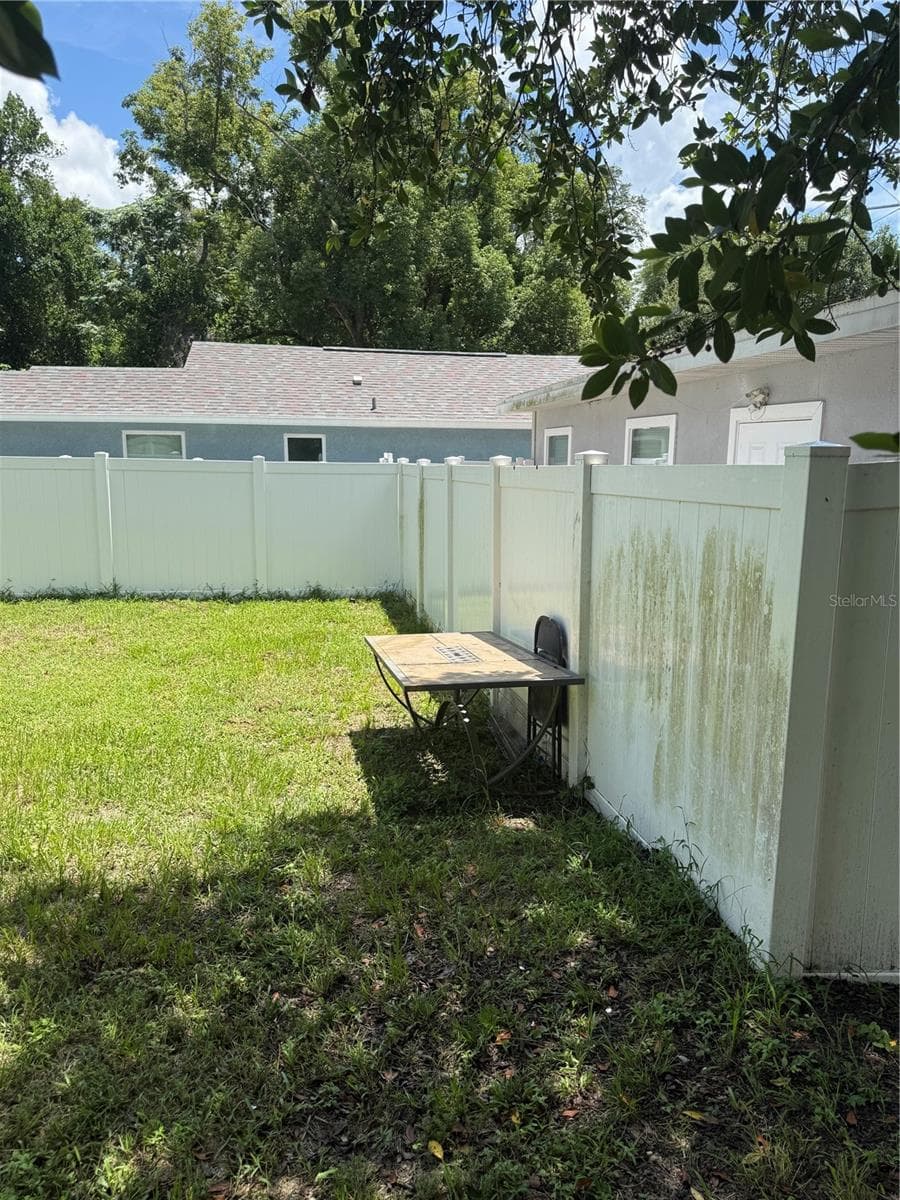 Single Family Residence at 1923 W SKAGWAY AVE, TAMPA, photo 12 of 32
