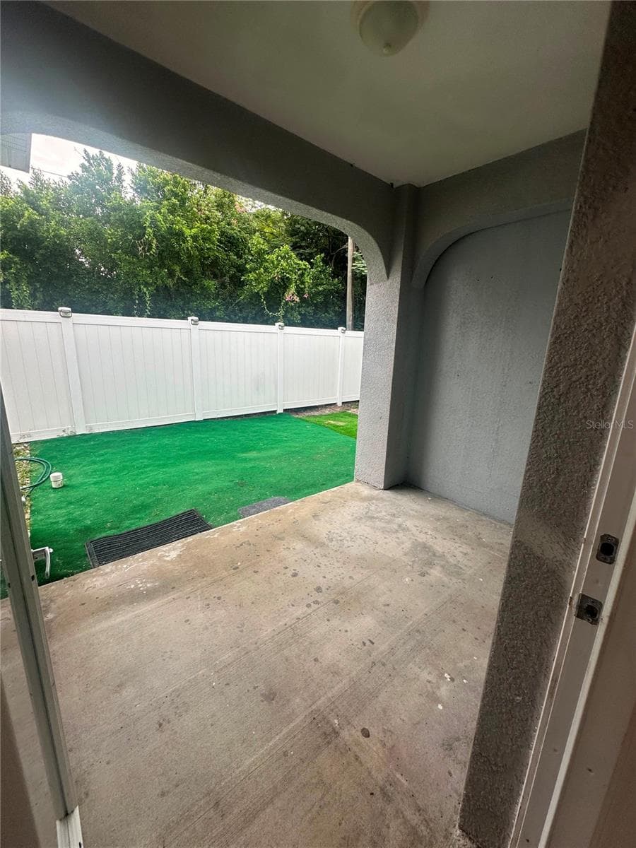 Single Family Residence at 1923 W SKAGWAY AVE, TAMPA, photo 25 of 32