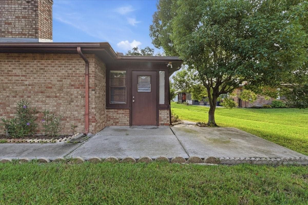 Single Family Residence at 478 LAKE CAROLYN CIR, LAKELAND, photo 46 of 66