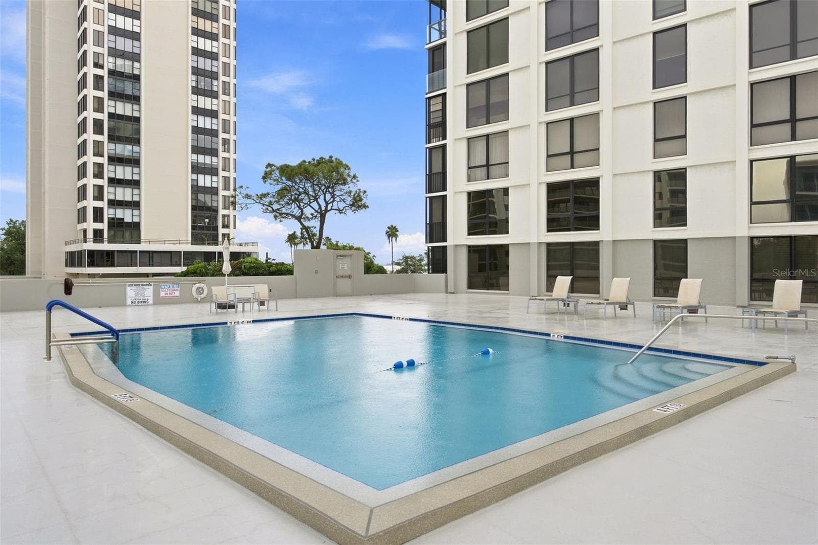 Condominium at 707 S GULFSTREAM AVE #207, SARASOTA, photo 44 of 63