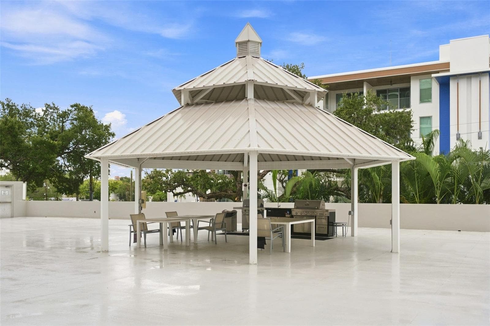 Condominium at 707 S GULFSTREAM AVE #207, SARASOTA, photo 47 of 63