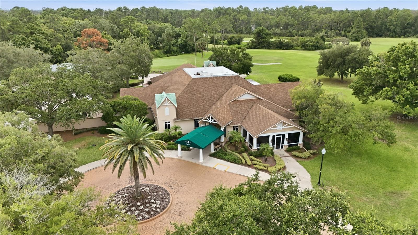 The clubhouse, restaurant-lounge,and pro shop. - 2360 PARK FOREST BLVD, MOUNT DORA