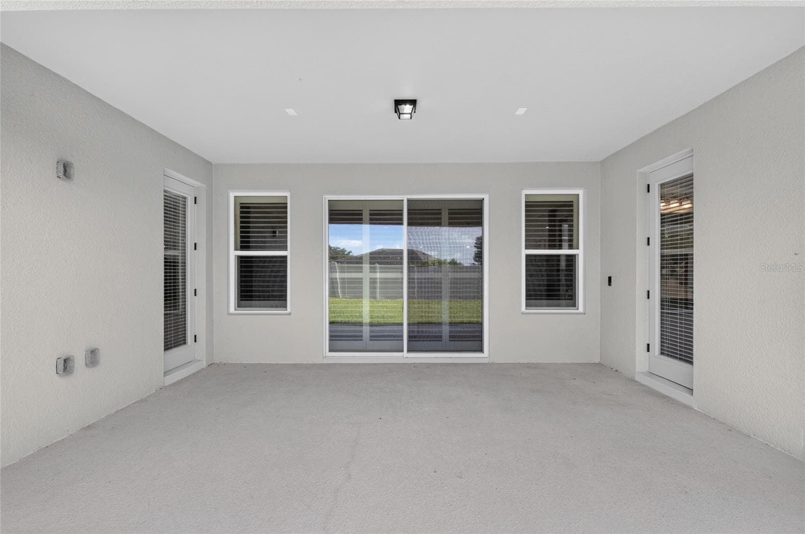 Single Family Residence at 1325 BLARNEY ST, CLERMONT, photo 43 of 61