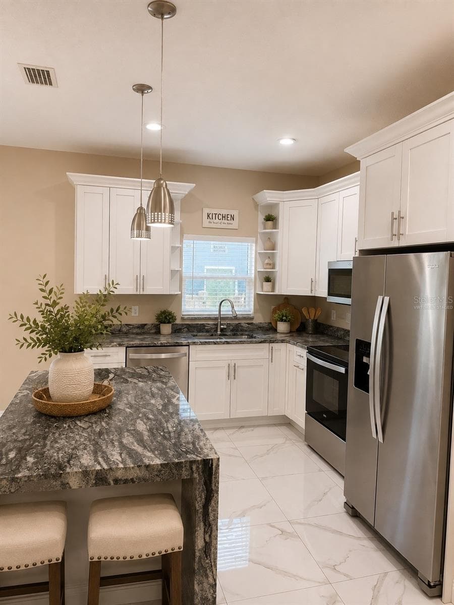 virtually staged - 1923 W SKAGWAY AVE, TAMPA