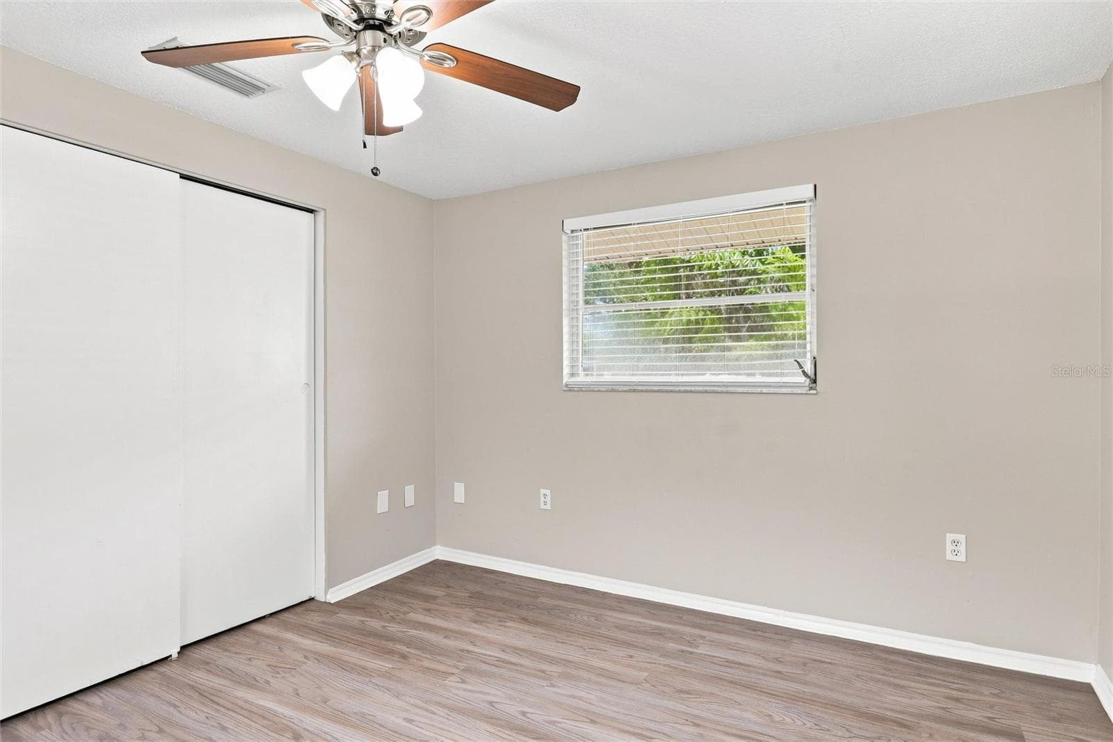 Single Family Residence at 131 DEGAS DR, NOKOMIS, photo 23 of 42