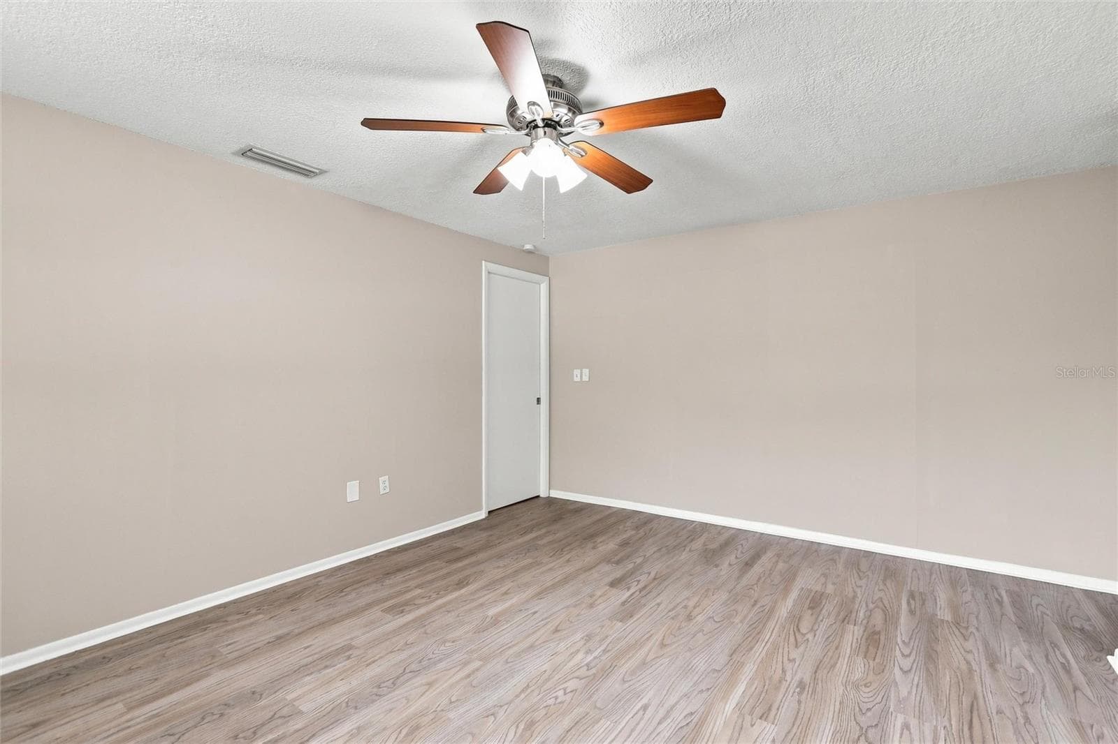 Single Family Residence at 131 DEGAS DR, NOKOMIS, photo 29 of 42