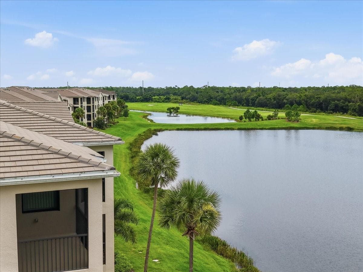 Condominium at 17520 GAWTHROP DR #305, LAKEWOOD RANCH, photo 32 of 78
