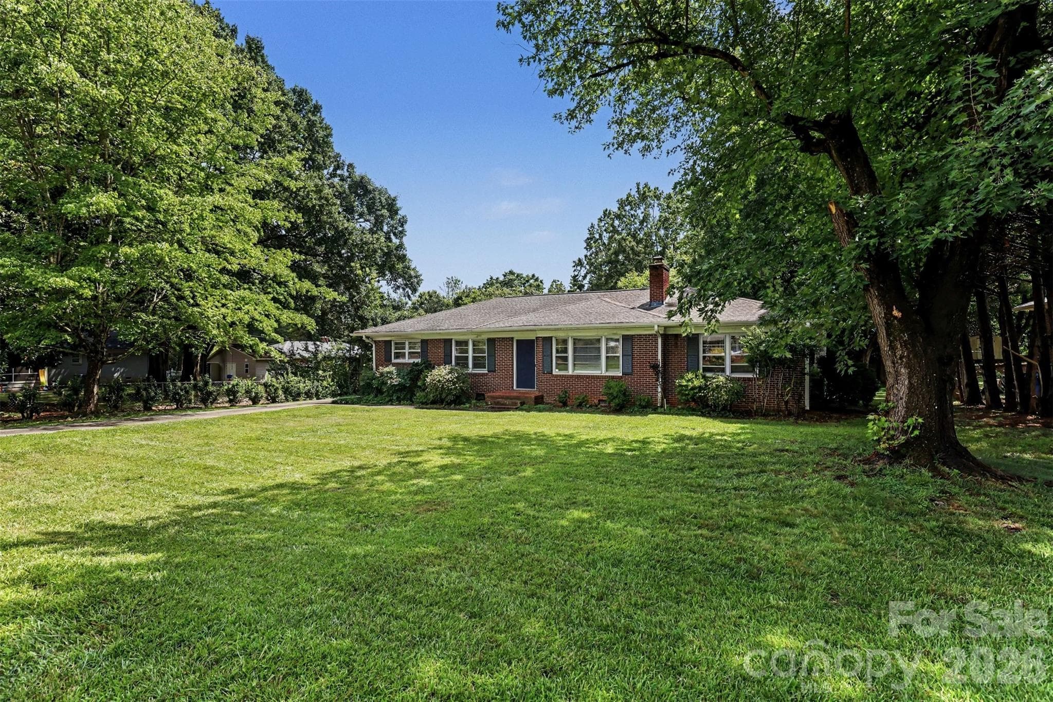 Single Family Residence at 1819 Lumpkin Circle, Rock Hill, photo 4 of 48