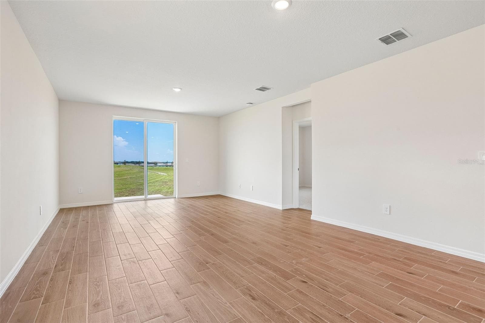 Single Family Residence at 3454 MOSCATO DR, BROOKSVILLE, photo 8 of 40
