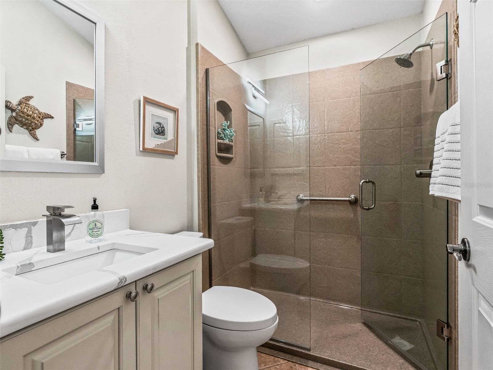 2nd bath - 17116 SE 79TH MCLAWREN TER, THE VILLAGES