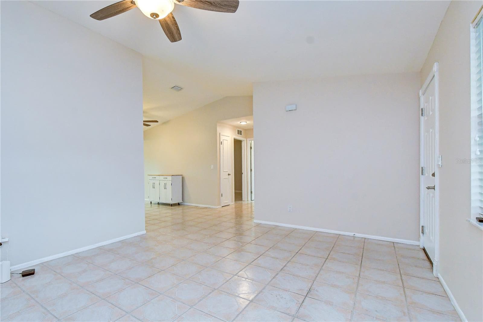 Entry way /living room - 8811 MARTINIQUE LN, PORT RICHEY