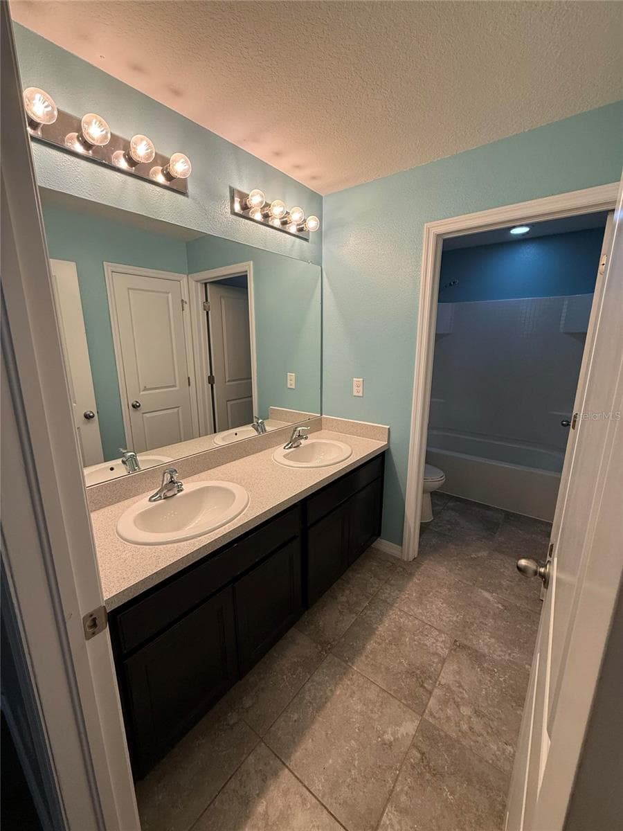 Single Family Residence at 5002 JACKEL CHASE DR, WIMAUMA, photo 37 of 46