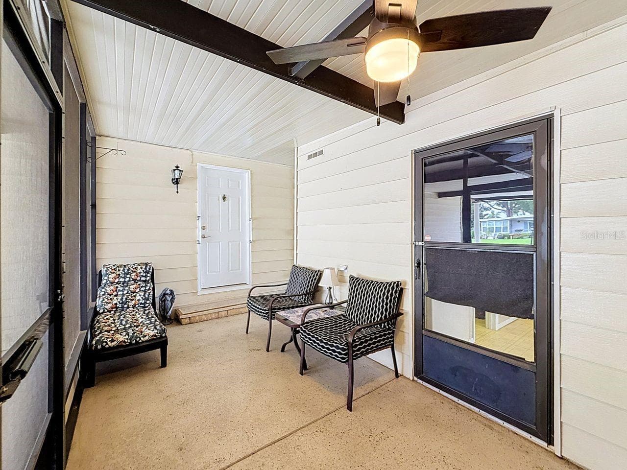Front side screen room - 1690 NASSAU CIR, TAVARES