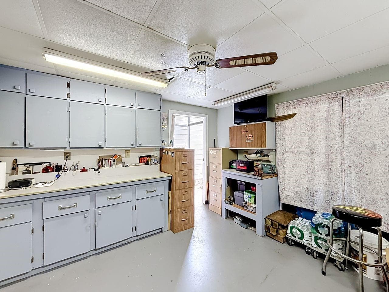 Workshop - 1690 NASSAU CIR, TAVARES