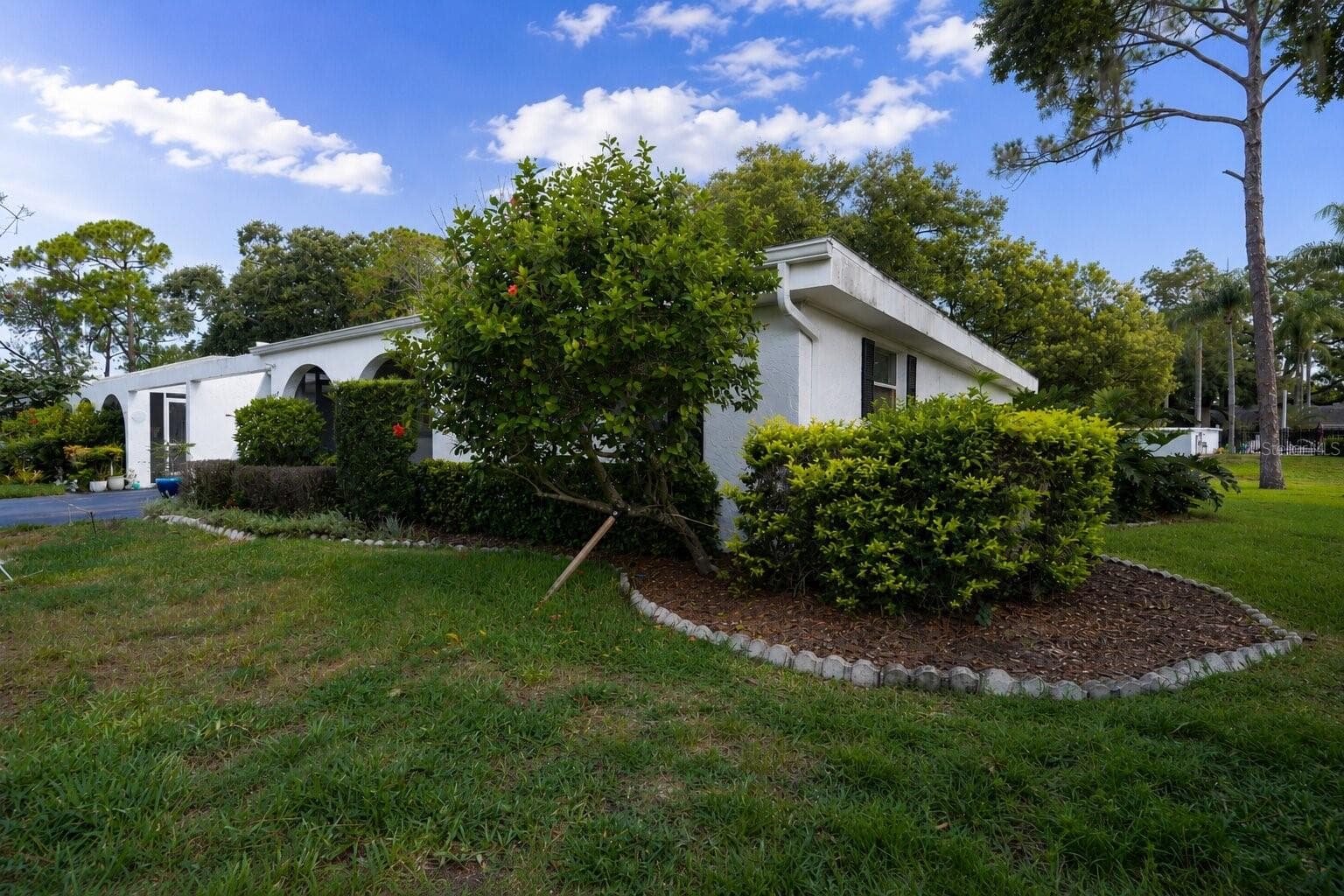 Villa at 510 PALMER CIR, PALM HARBOR, photo 27 of 31