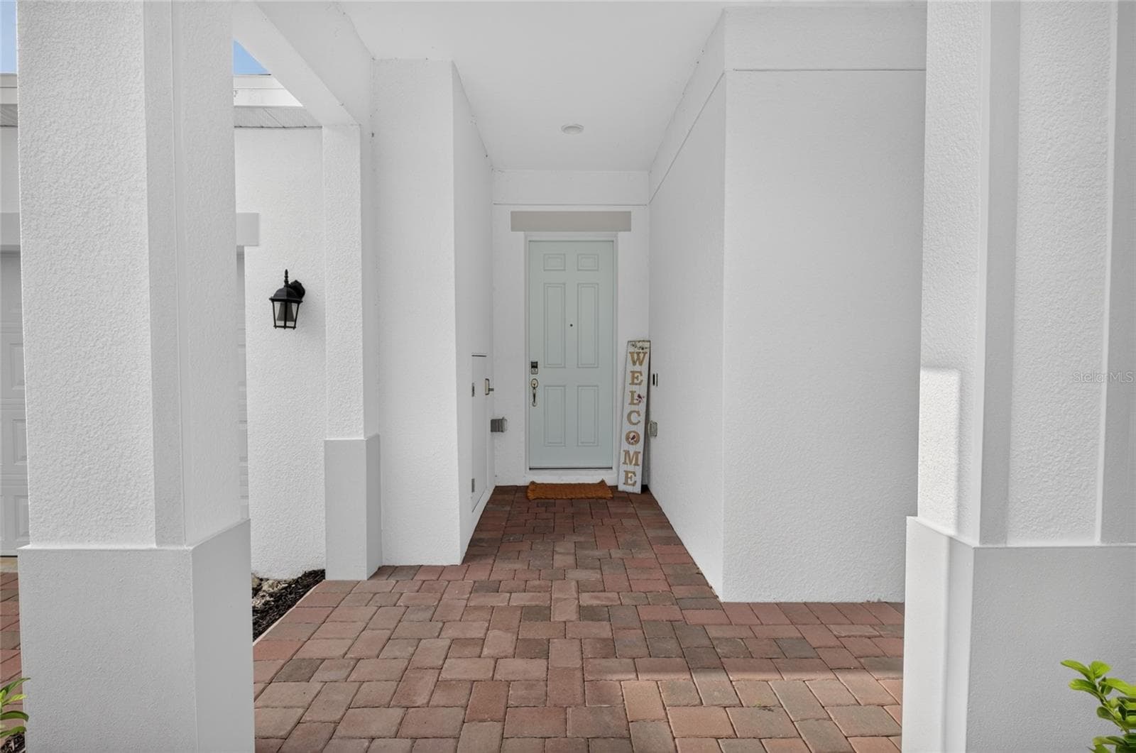 Single Family Residence at 2053 HEART LAKE DR, GROVELAND, photo 4 of 58