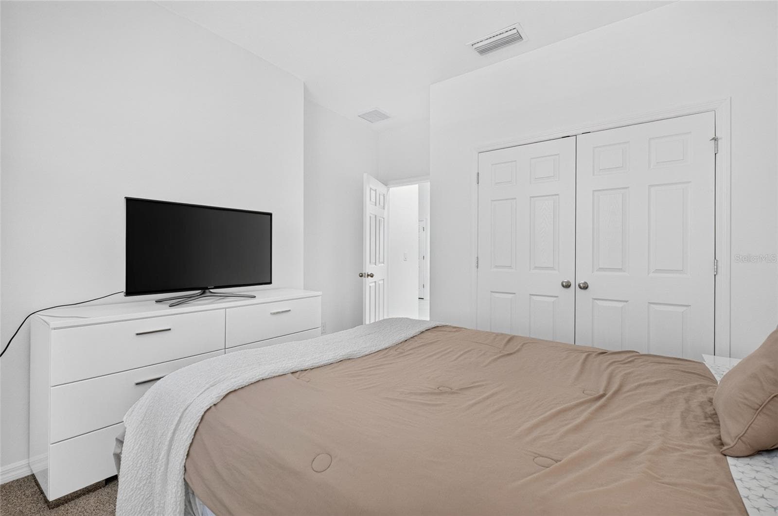 Single Family Residence at 2053 HEART LAKE DR, GROVELAND, photo 27 of 58