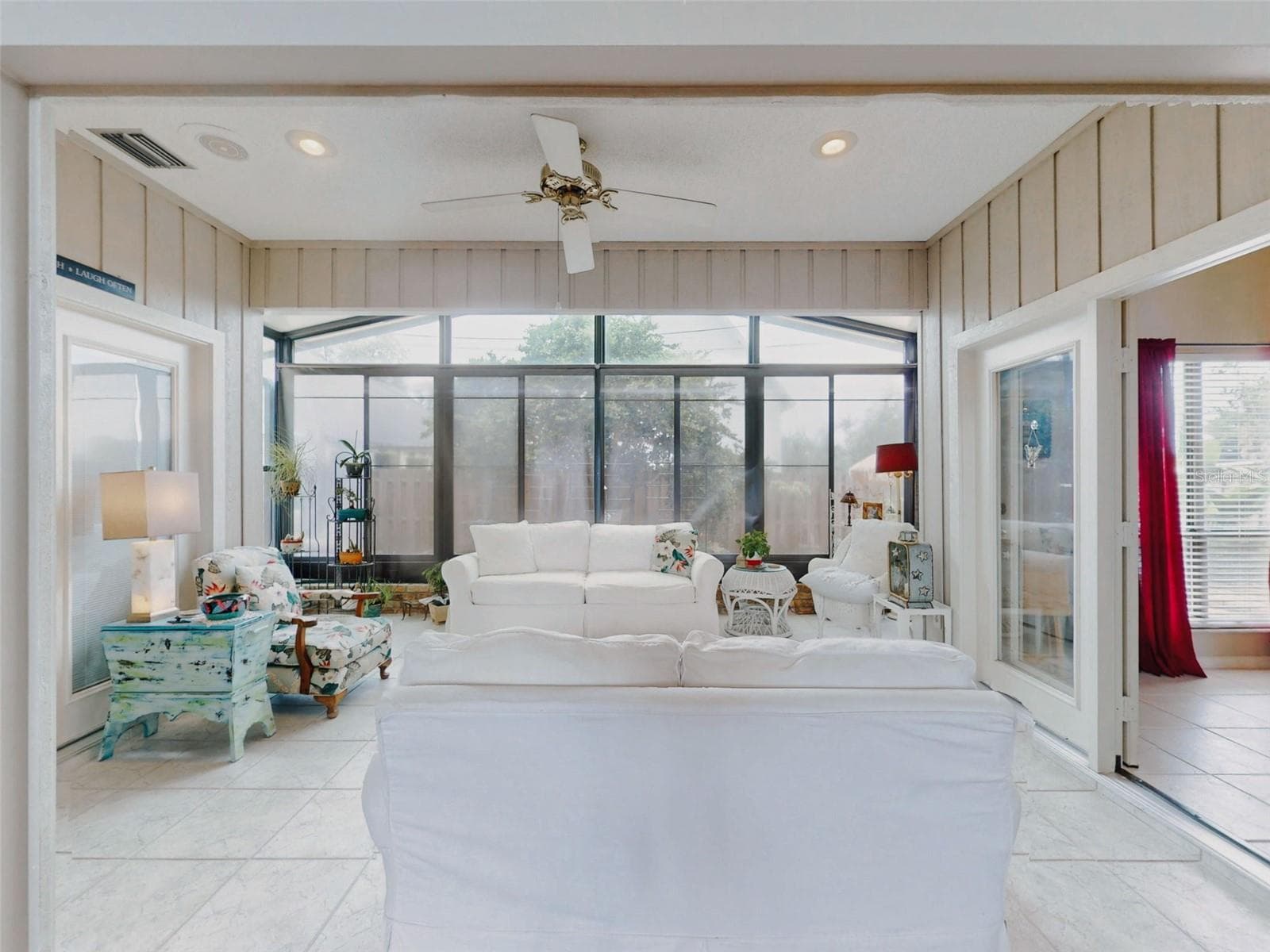 family/florida room - 102 COUNTRY PL, SANFORD