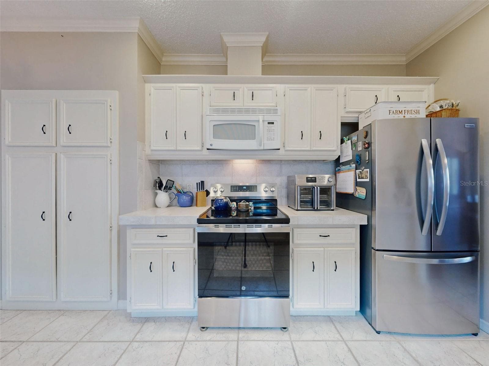eat in kitchen - 102 COUNTRY PL, SANFORD
