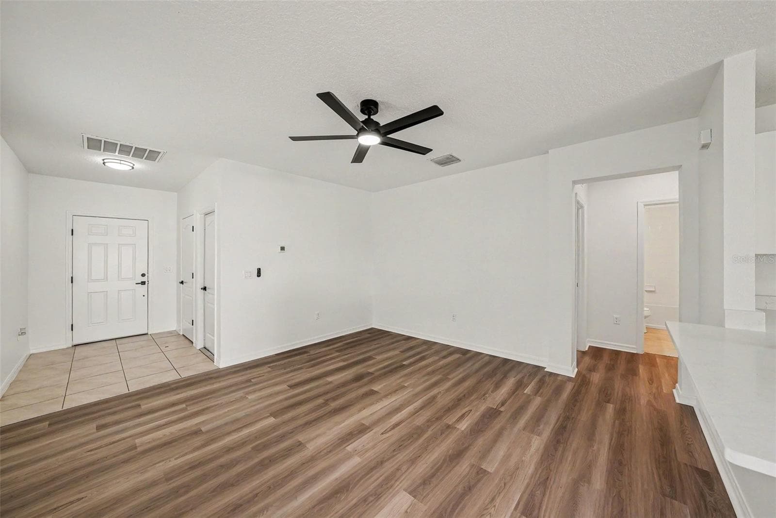 Single Family Residence at 14433 HADDON MIST DR, WIMAUMA, photo 3 of 24