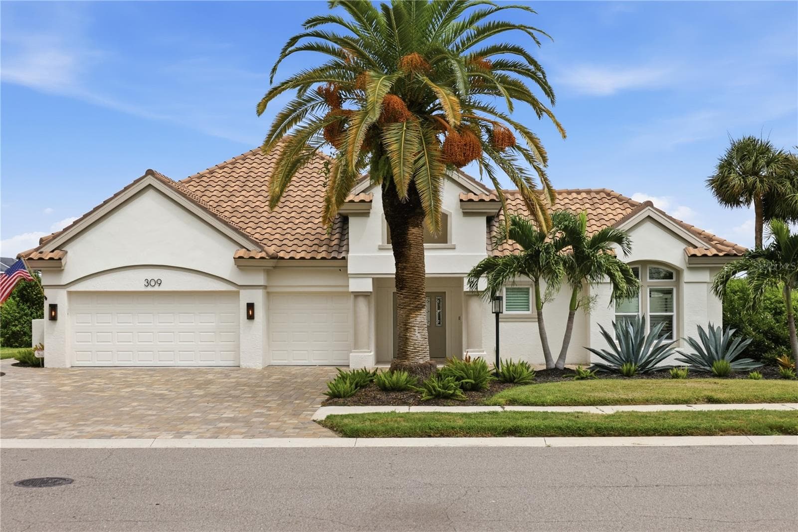 Front of Home - 309 S STONE BRIAR CREEK DR, VENICE