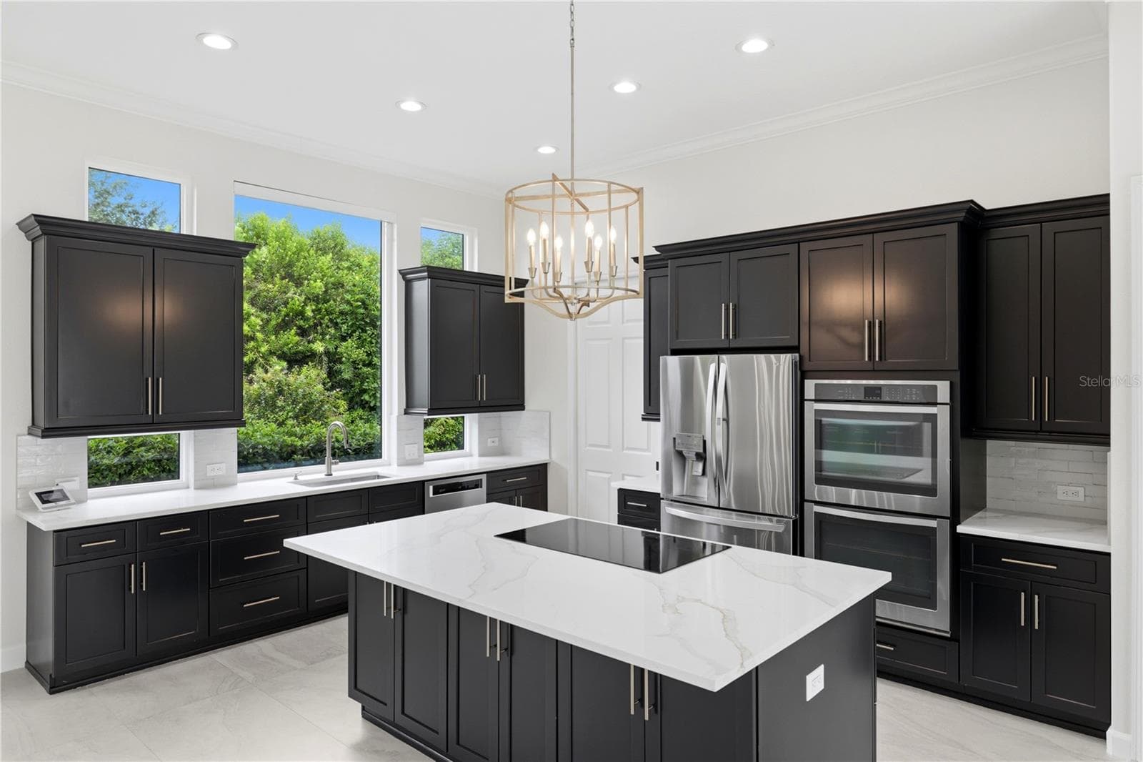 Single Family Residence at 309 S STONE BRIAR CREEK DR, VENICE, photo 27 of 77