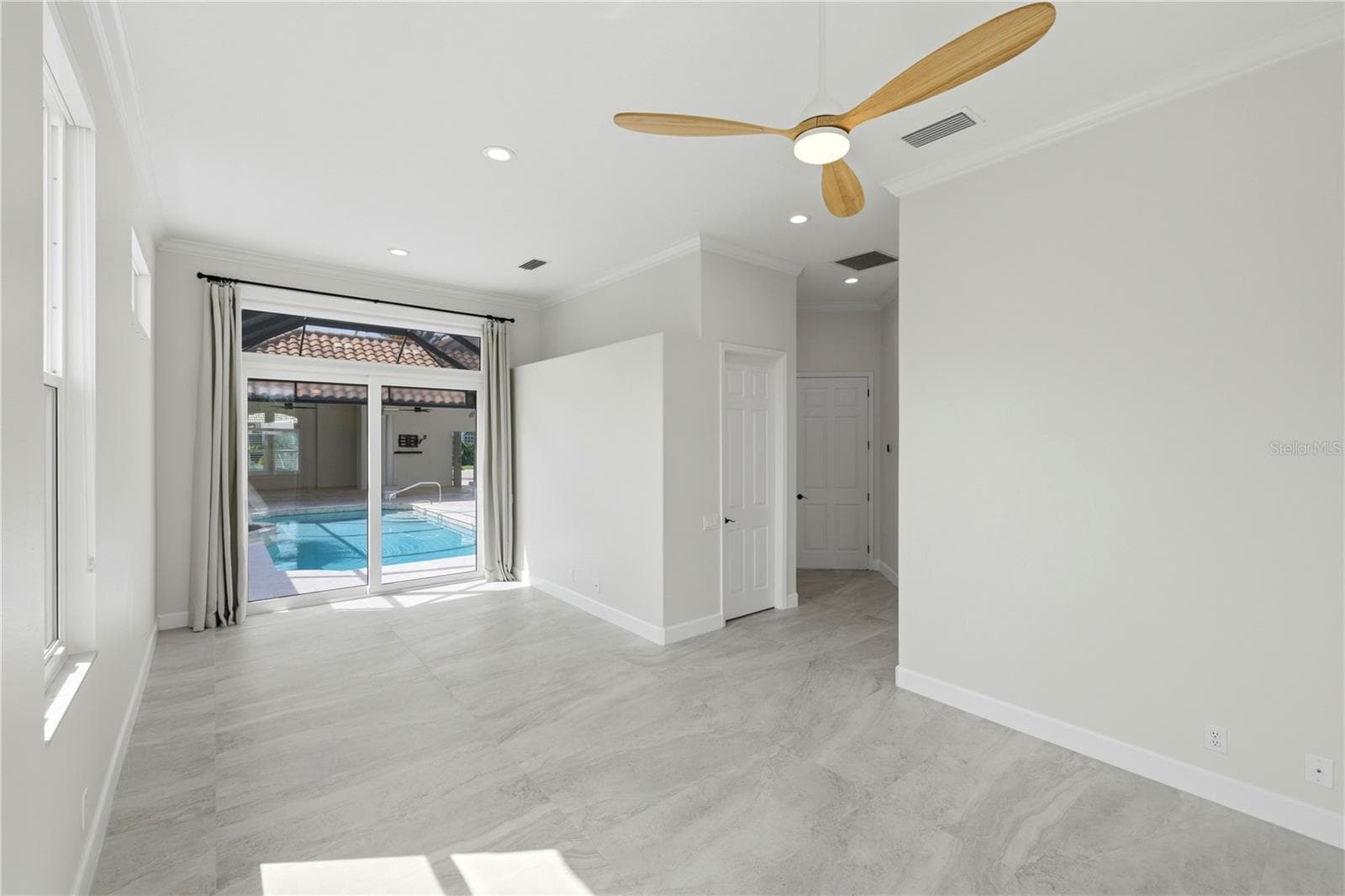 Master bedroom - 309 S STONE BRIAR CREEK DR, VENICE
