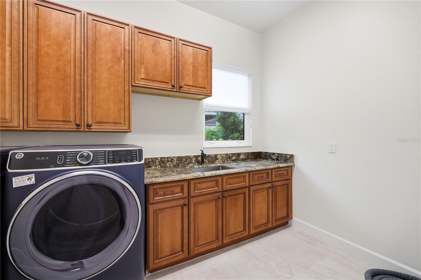 Single Family Residence at 309 S STONE BRIAR CREEK DR, VENICE, photo 51 of 77