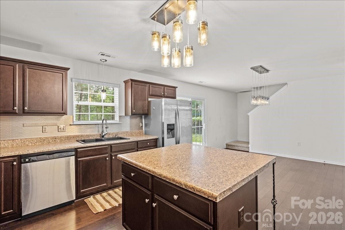 Kitchen - 6066 Benedict Place, Indian Land