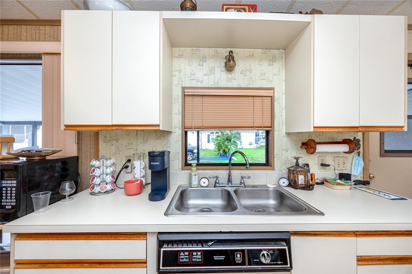 Manufactured Home at 6821 AMERICANA DR NE #106, ST PETERSBURG, photo 17 of 59