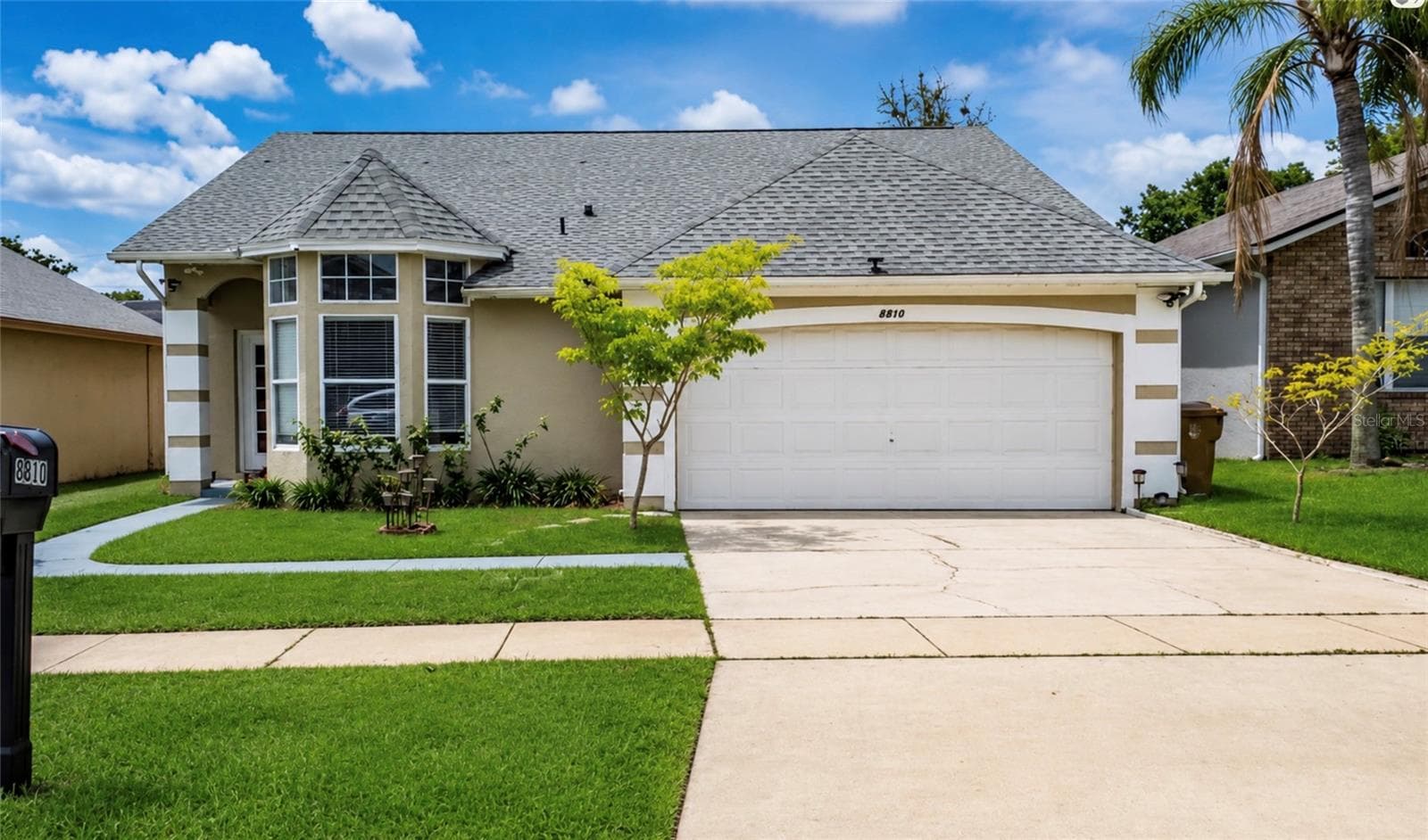 8810 KENSINGTON CT