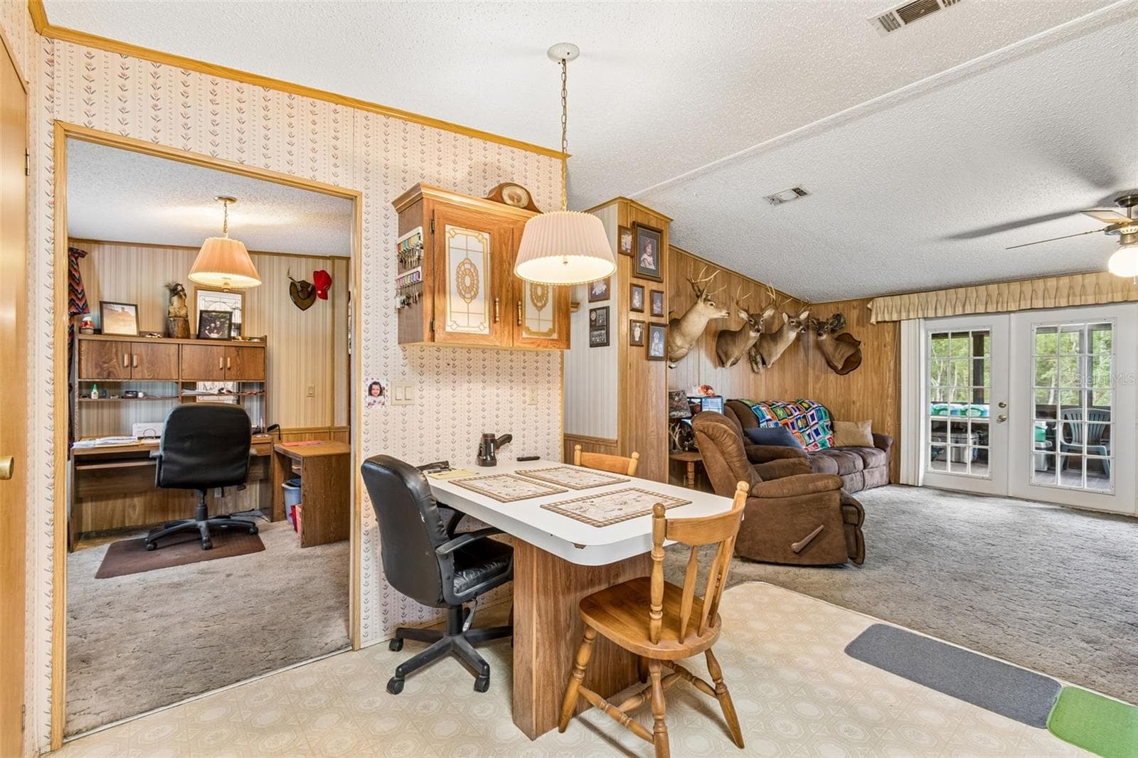 Manufactured Home at 6325 OAKVIEW LN, LAKELAND, photo 15 of 47