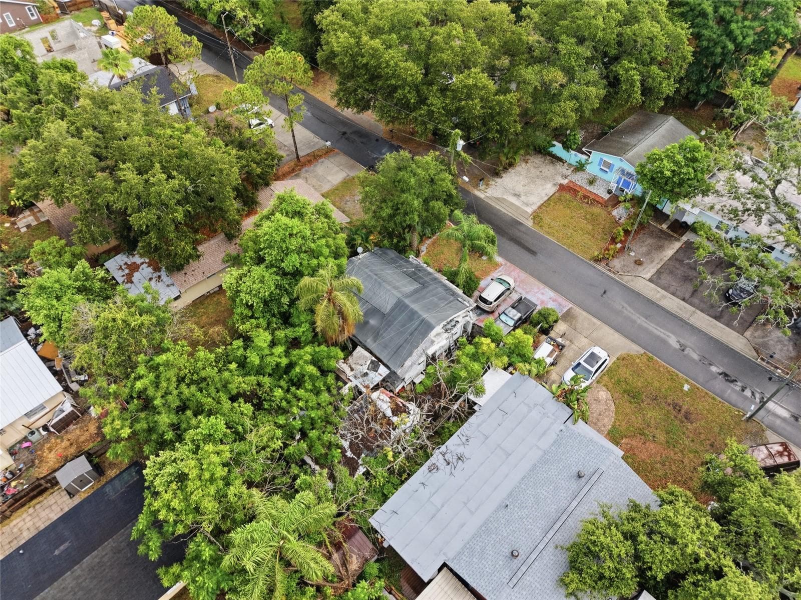 Single Family Residence at 1734 CRAWFORD AVE, CLEARWATER, photo 5 of 6