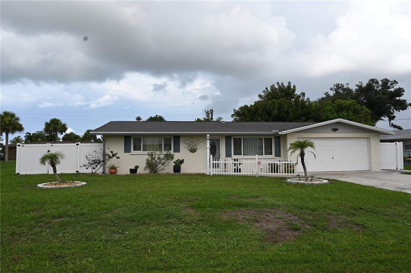 1620 MORNING DOVE LN