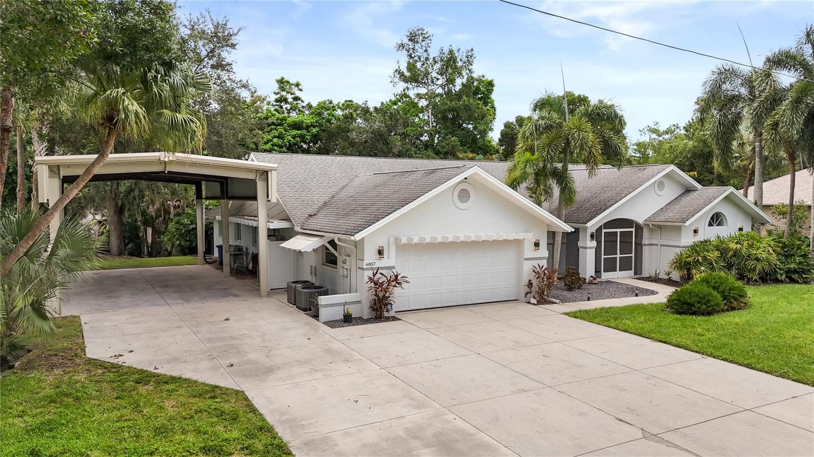 Single Family Residence at 6857 IDLEWILD ST, FORT MYERS, photo 2 of 74