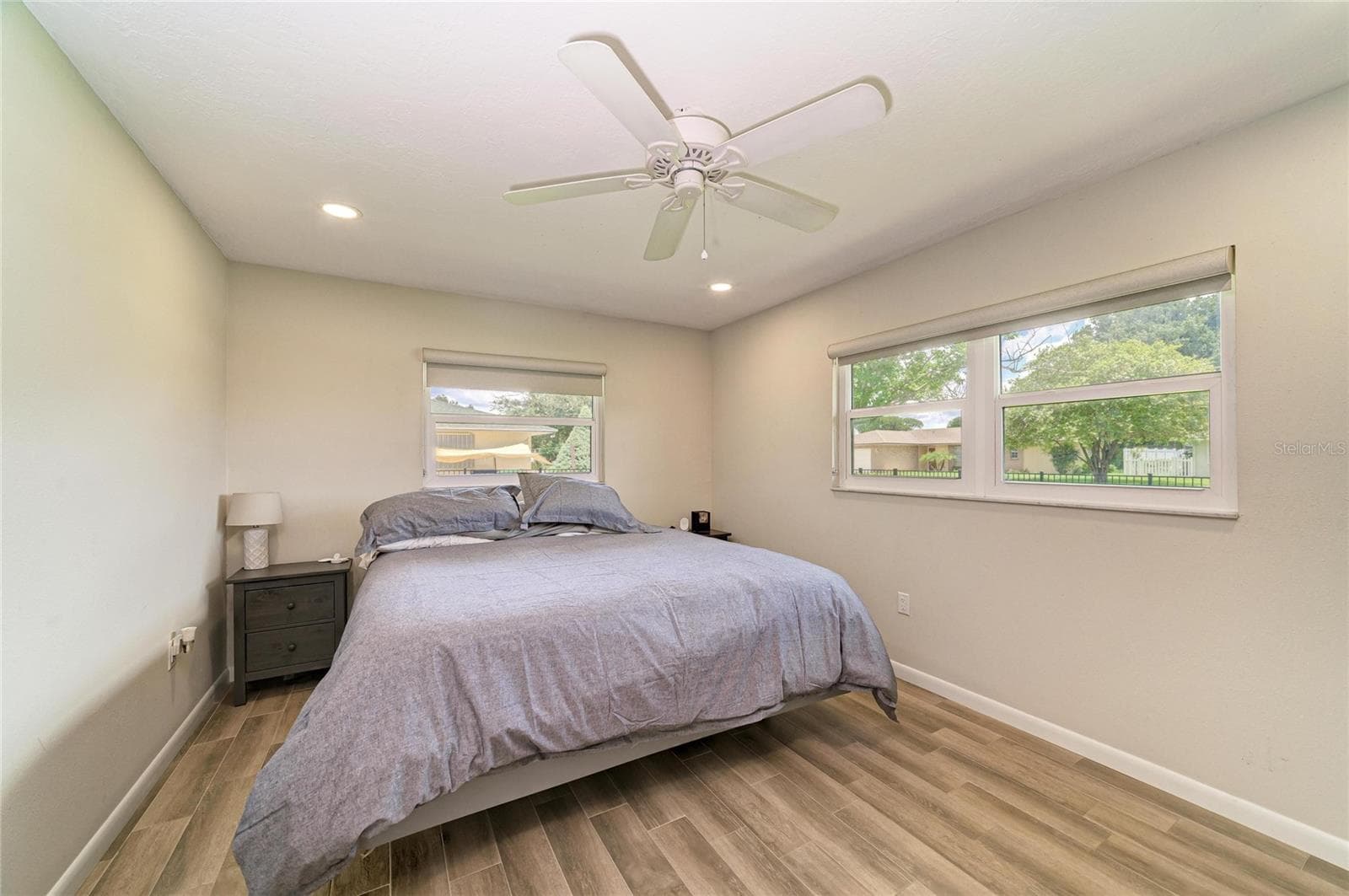 Primary bedroom with ensuite bath. - 2011 37TH ST W, BRADENTON