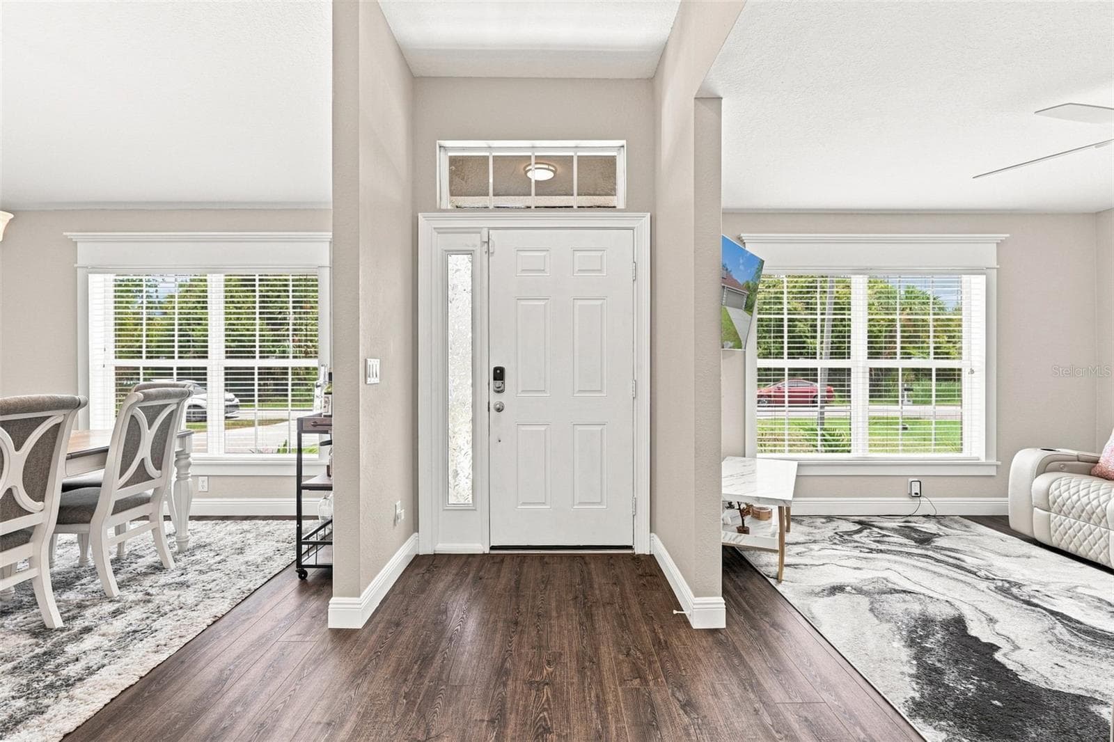 Grand Foyer With Natural Light Glass Finishes - 3695 WAFFLE TER, NORTH PORT
