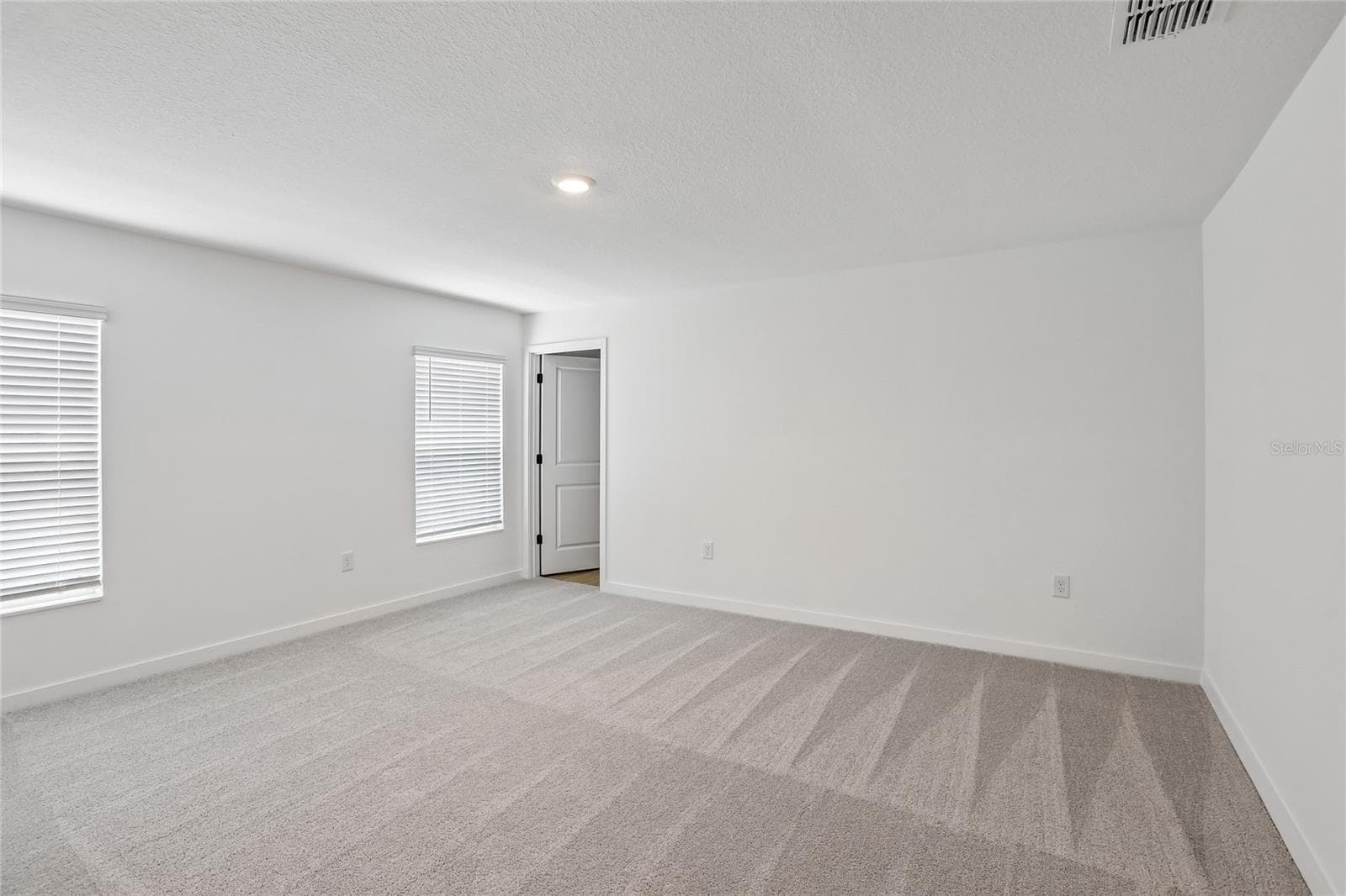 Single Family Residence at 6260 PINEHURST DR, SPRING HILL, photo 7 of 9