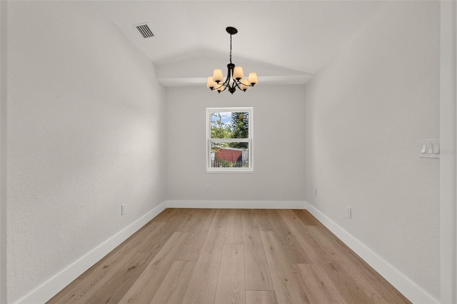 Dedicated dining adjacent to the kitchen - 5217 18TH AVE S, GULFPORT