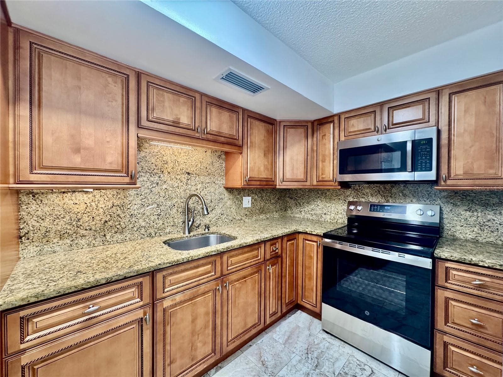 Condominium at 2727 N ATLANTIC AVE #110, DAYTONA BEACH, photo 6 of 12