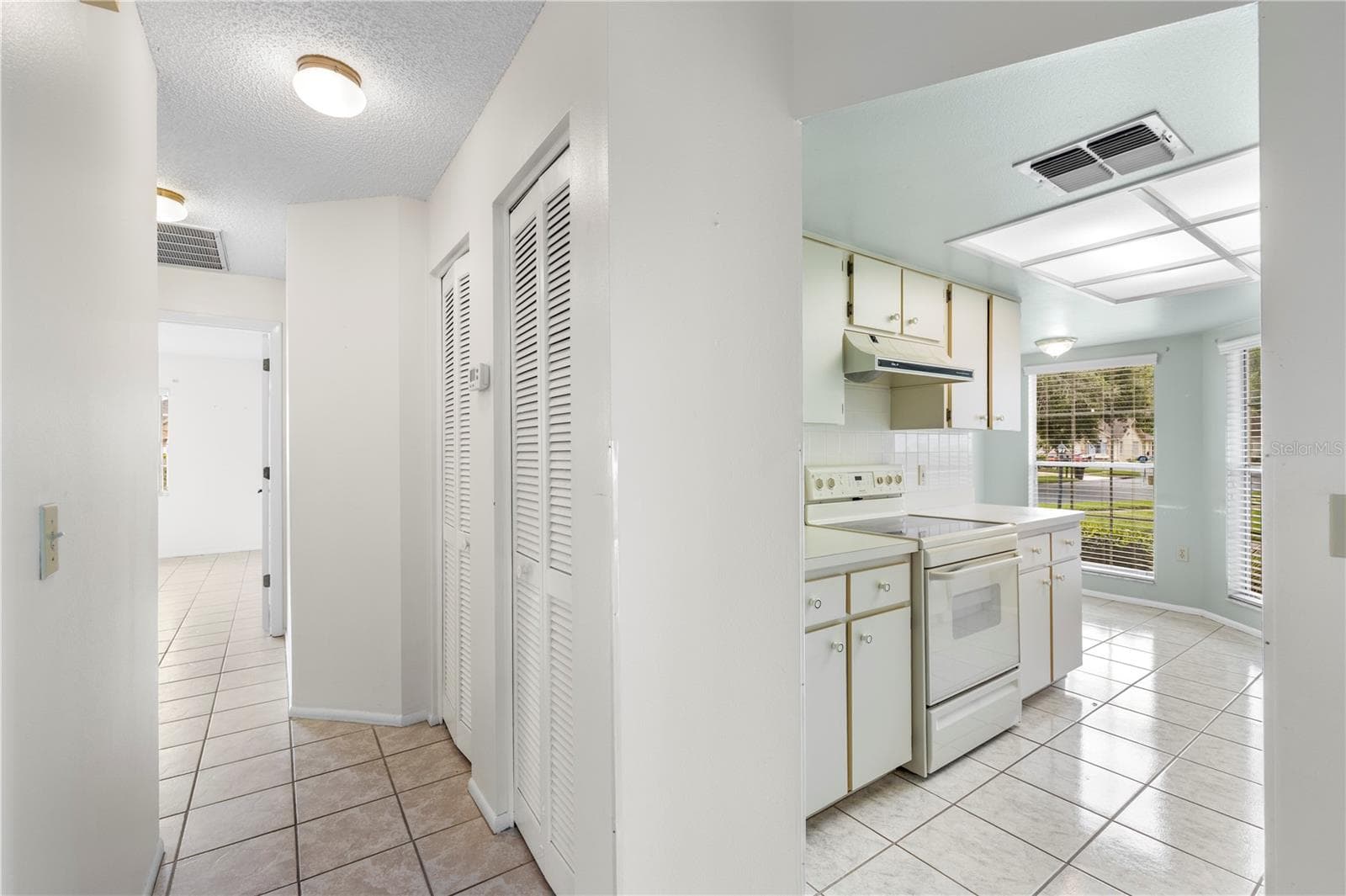 Condominium at 4739 CARRINGTON CT, NEW PORT RICHEY, photo 12 of 51