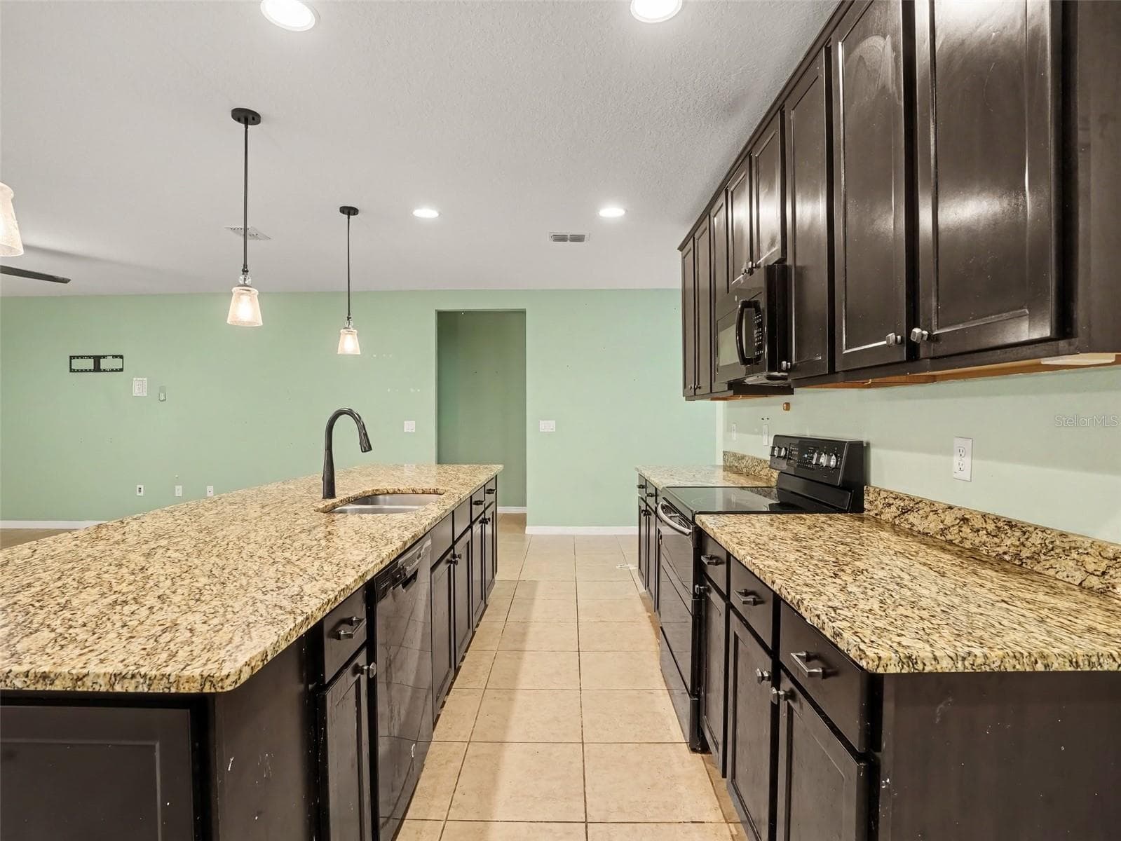 Single Family Residence at 243 MILESTONE DR, HAINES CITY, photo 13 of 27
