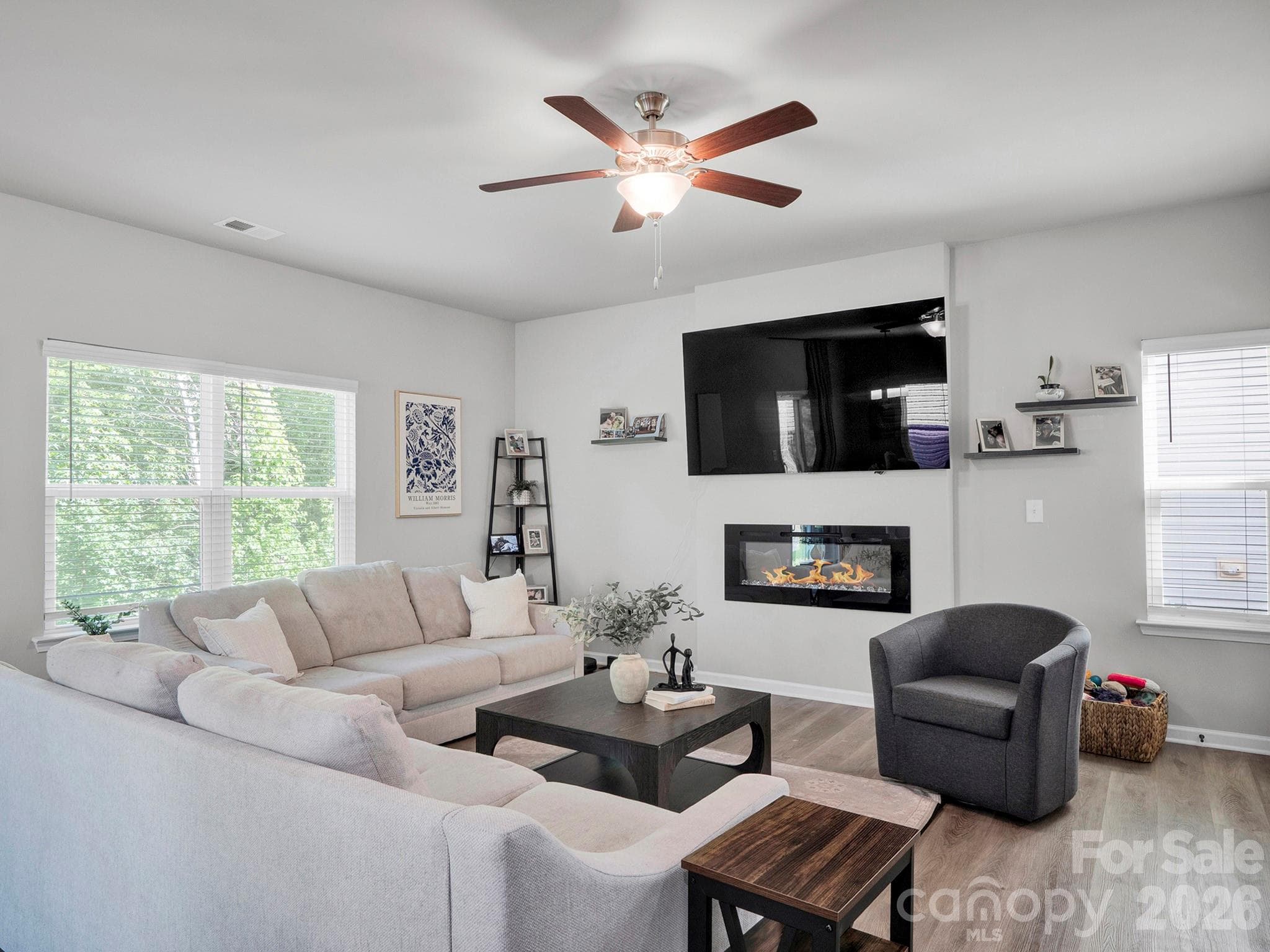 Single Family Residence at 7203 Stoney Wood Lane, Charlotte, photo 9 of 28