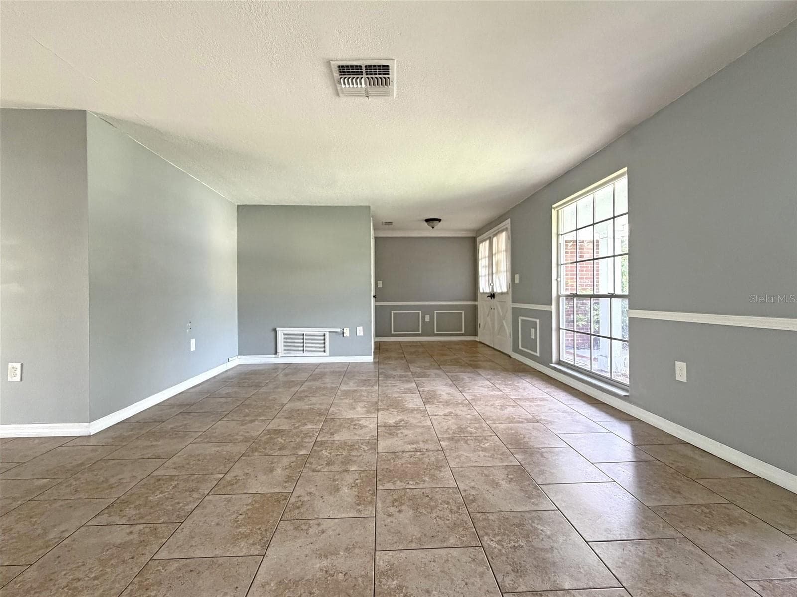 Single Family Residence at 12407 WEATHERSTONE ROW, HUDSON, photo 6 of 40
