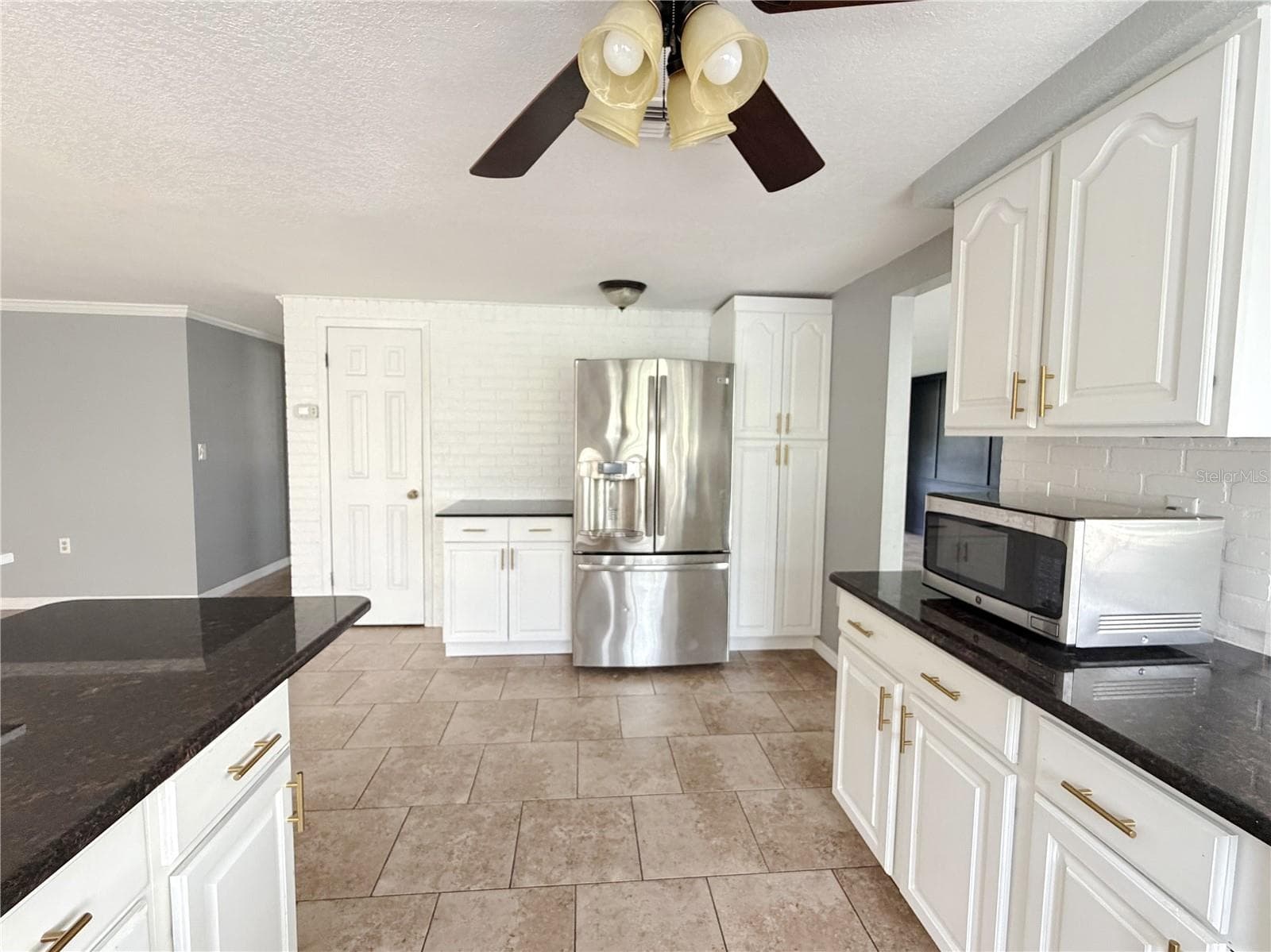 Single Family Residence at 12407 WEATHERSTONE ROW, HUDSON, photo 12 of 40