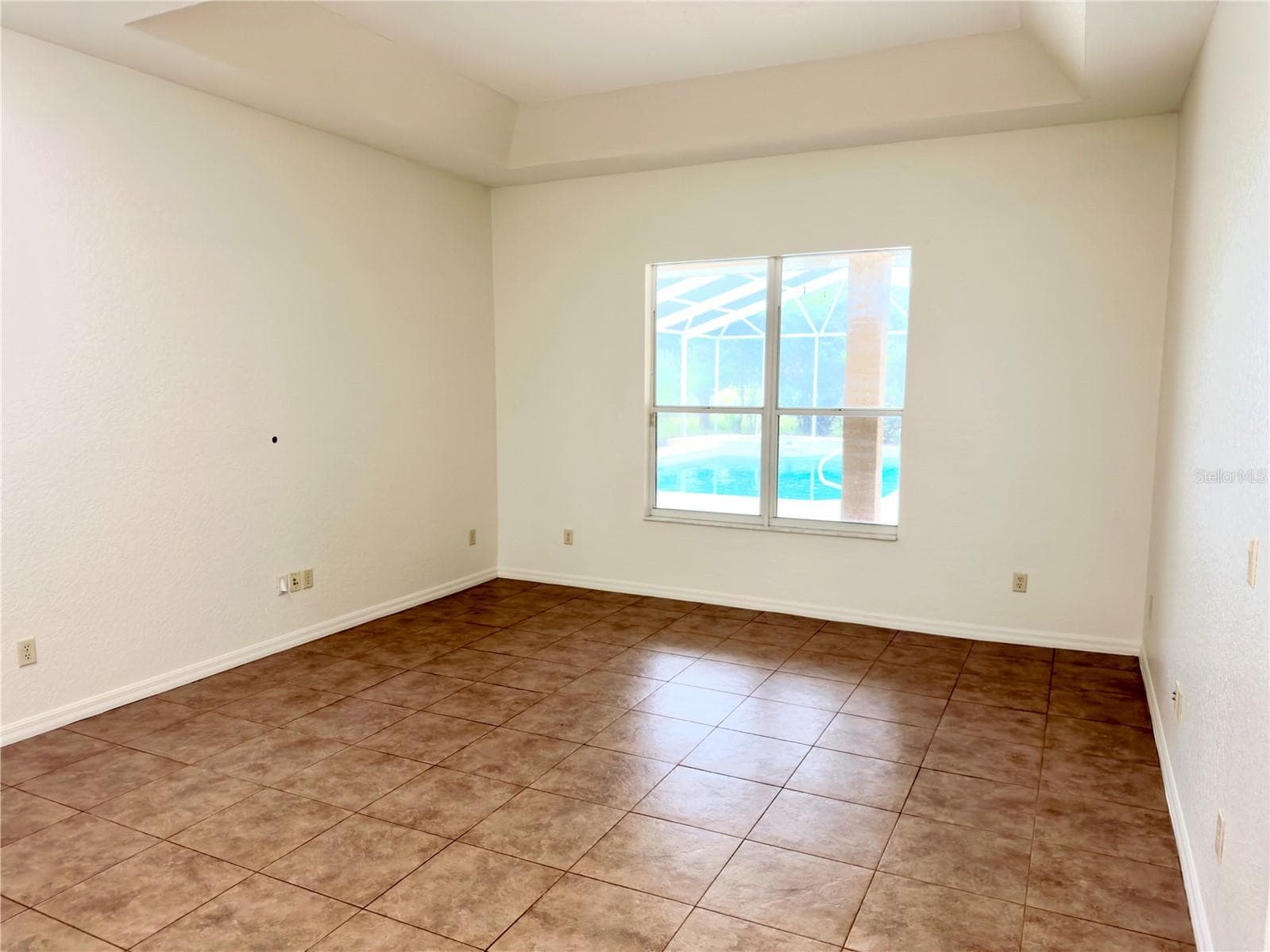 Den - 24087 TWISTER LN, BROOKSVILLE