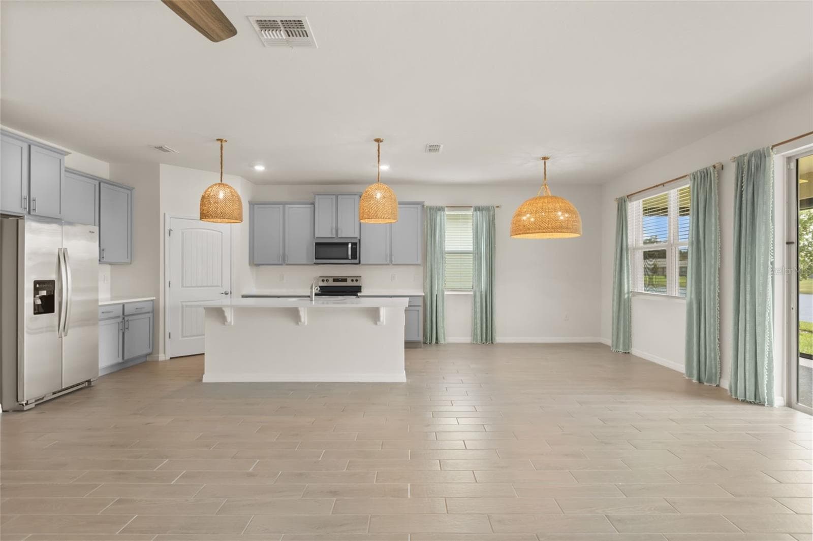Single Family Residence at 1545 DELPHI WAY, NEW SMYRNA BEACH, photo 5 of 32
