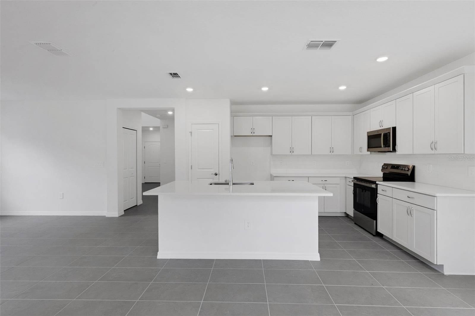 Single Family Residence at 4328 OUTHAUL RUN, PALMETTO, photo 12 of 55