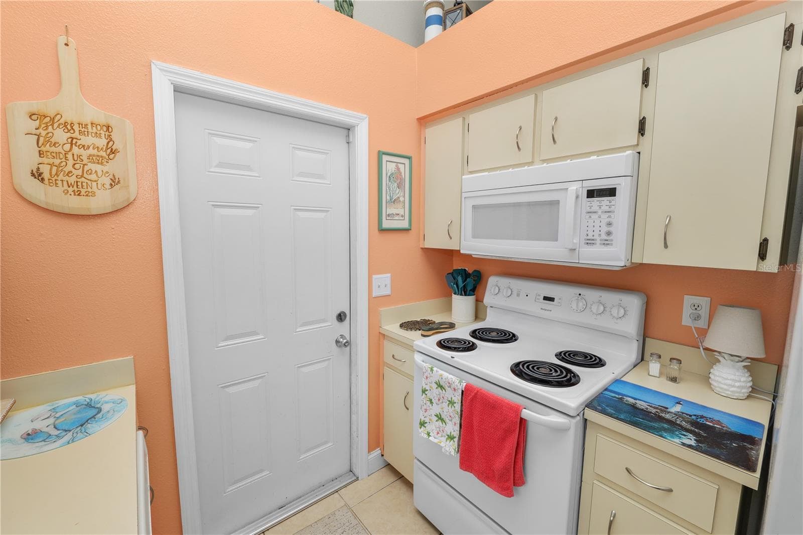 Single Family Residence at 6201 VINTAGE DR, LAKELAND, photo 13 of 41